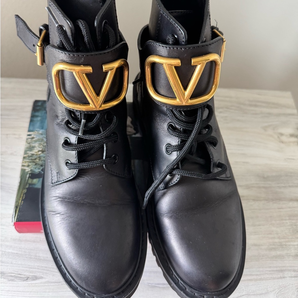 Valentino Garavani Vlogo Combat Boot size 37.5